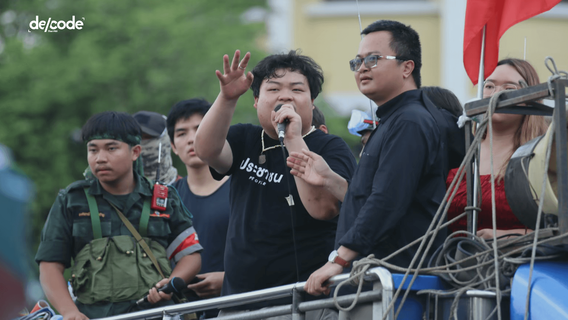 เคาะสนิมเนื้อใน บทสนทนาของเพนกวิน เริ่มที่ประวัติศาสตร์คนข้างล่าง แต่ไม่จบที่ “ประยุทธ์ออกไป”