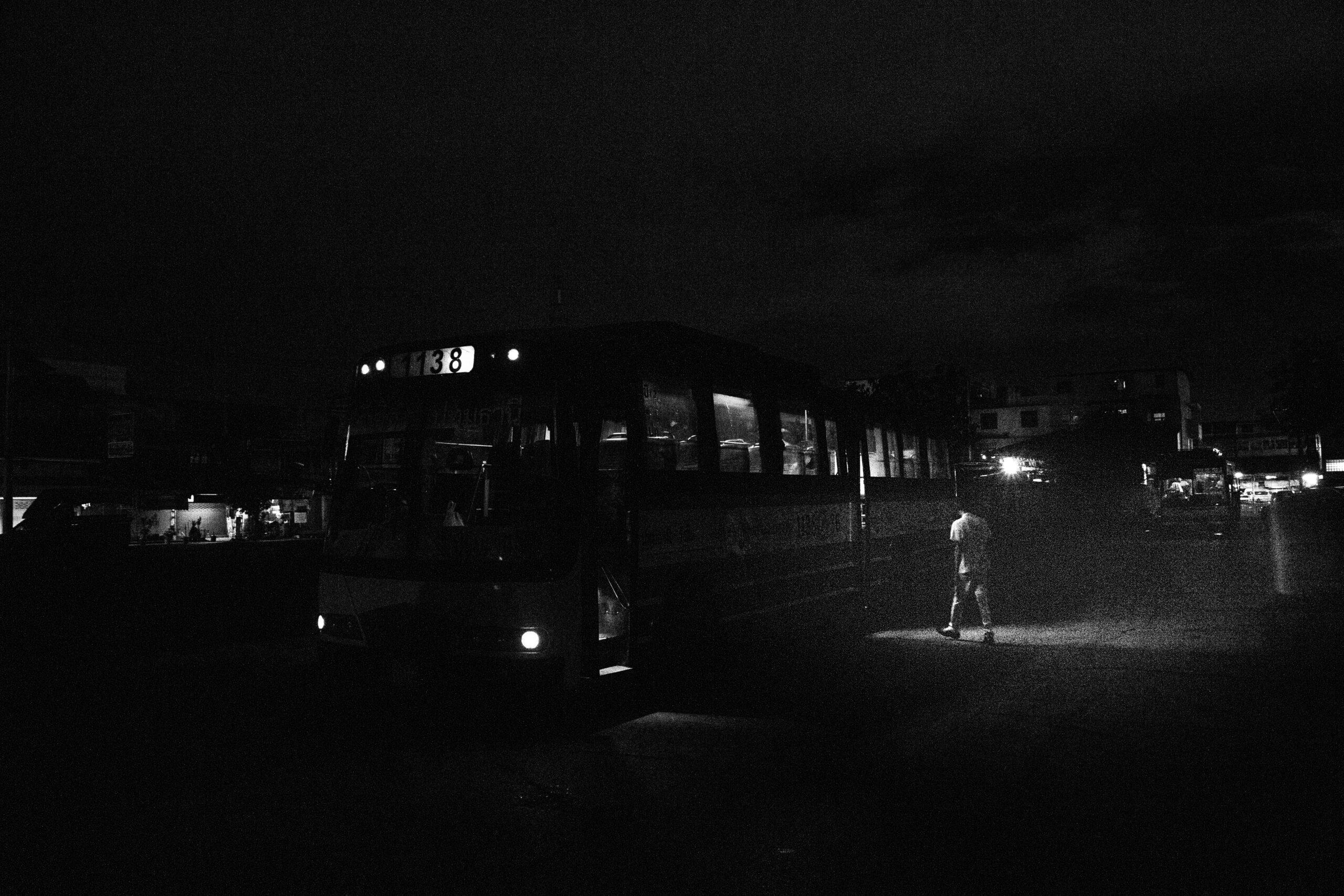 [00.00 น.] ในนามของการรอ