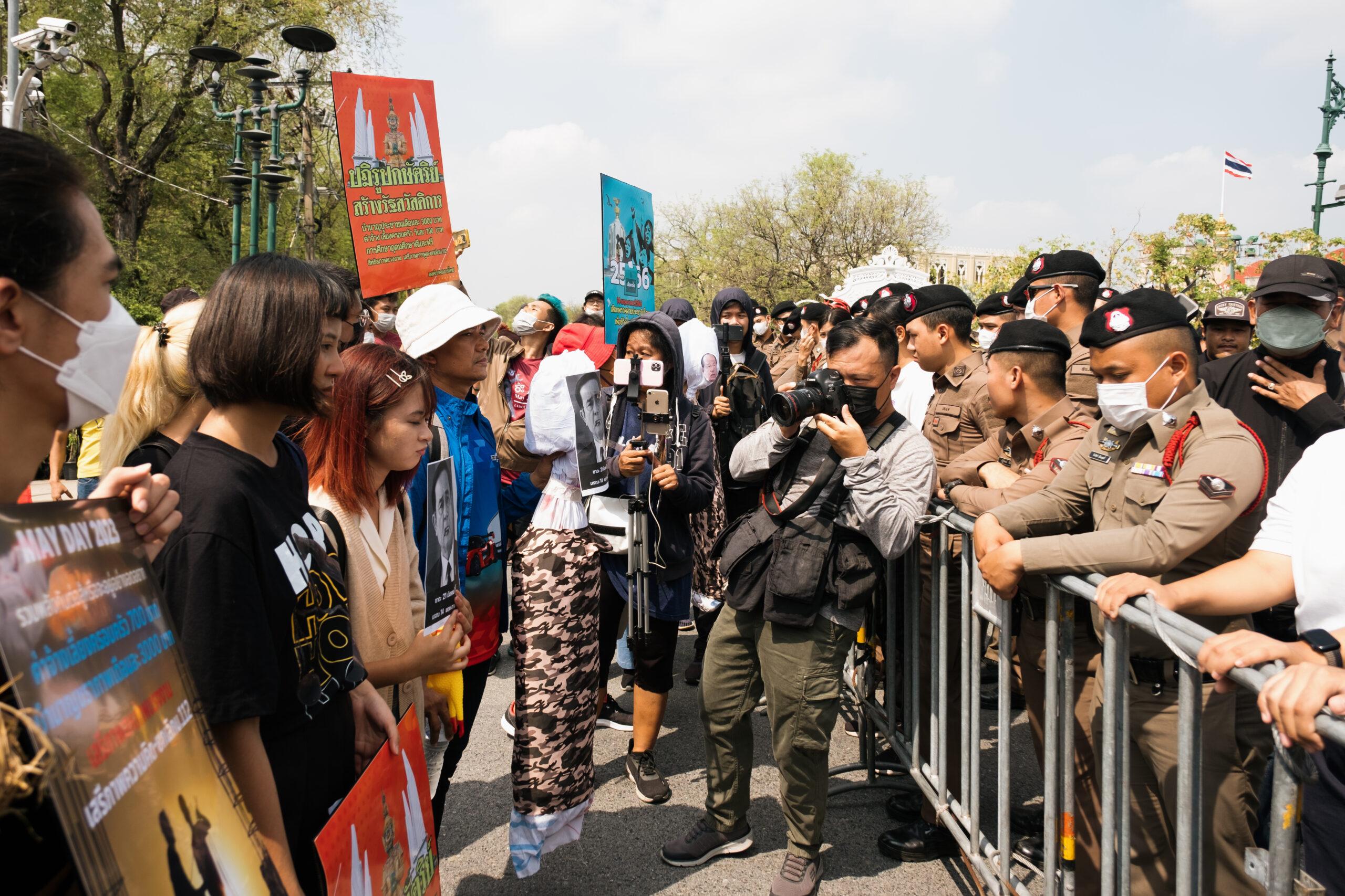 จับขั้วหญิงไทยในสมรภูมิการเมือง