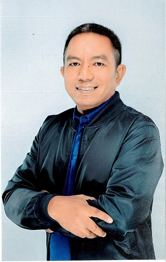 นายสุไอนี เจริญสุข