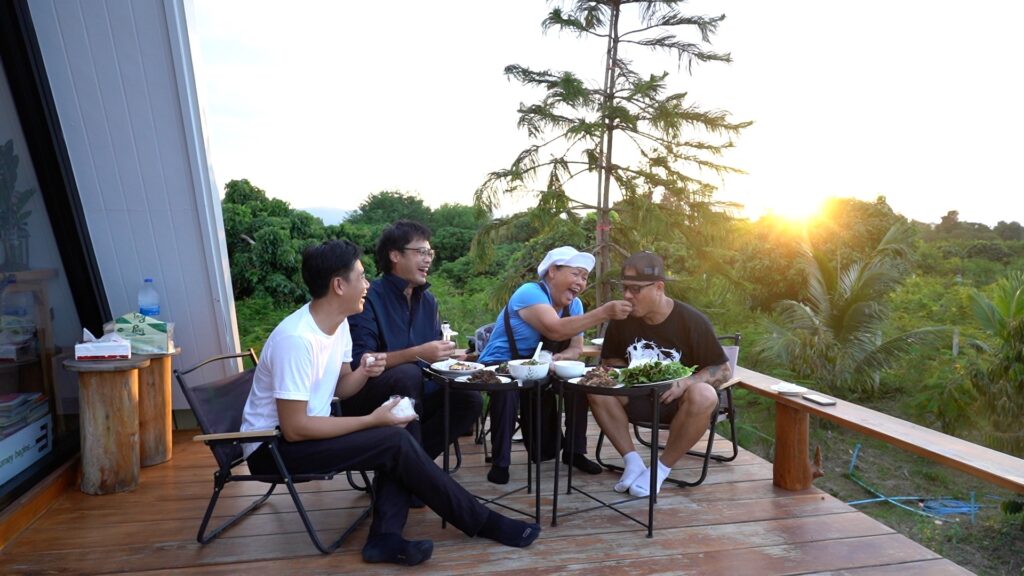 อยู่ดีกินลำ