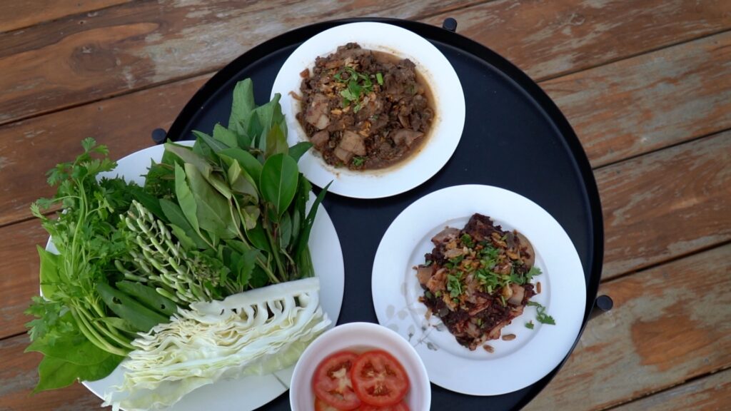 อยู่ดีกินลำ